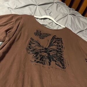 Women’s Graphic Tee